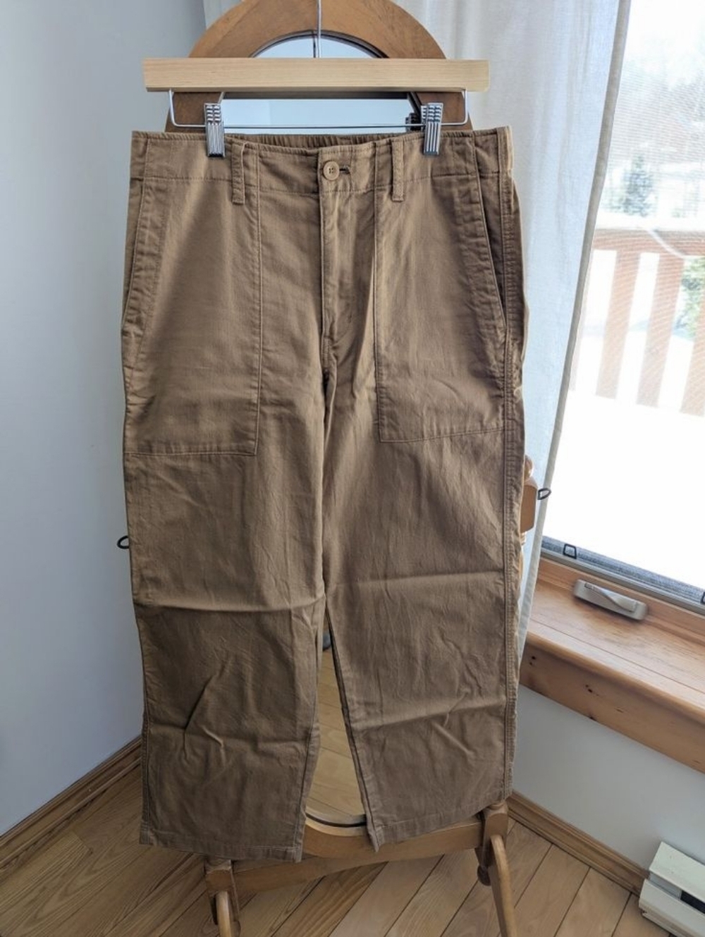 🌷 Uniqlo - Tan Pants